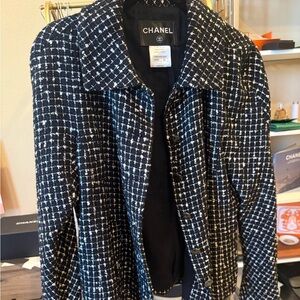 CHANEL Black and White Tweed Blazer sold ♥️